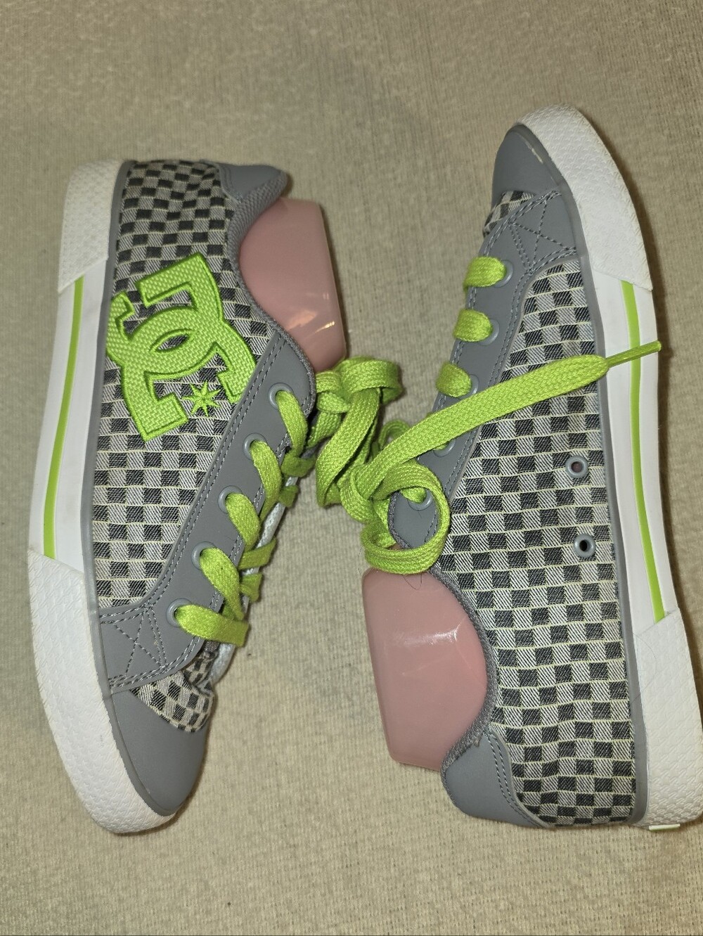 DC Women's Chelsea Lime Green/ Gray Checkered Sneakers size 10